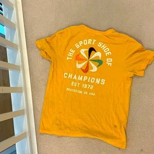 Cool rare Nike shirt men’s Medium